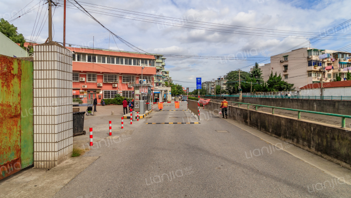 逸仙路1321弄外景图