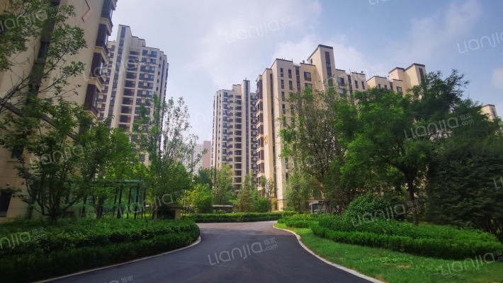 万科劝学里外景图