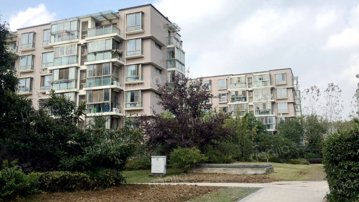 学仕风华苑外景图