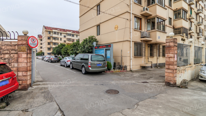 骑龙一家园外景图