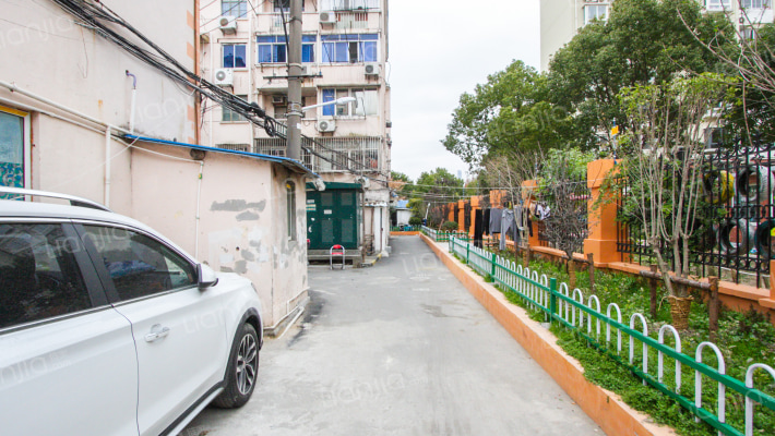 六里新村外景图