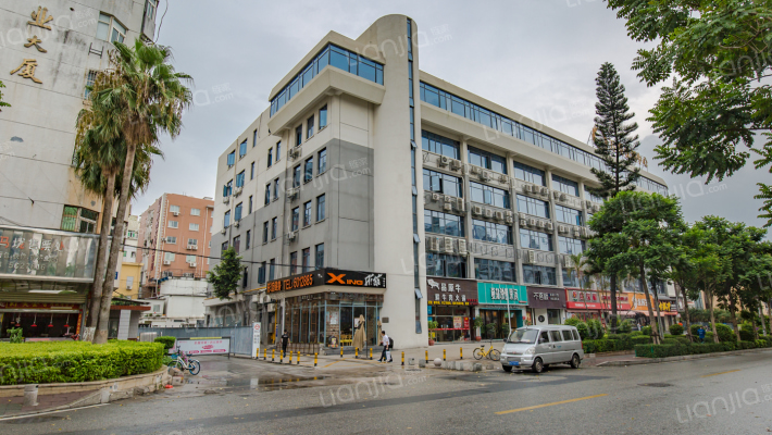 恒兴大厦外景图