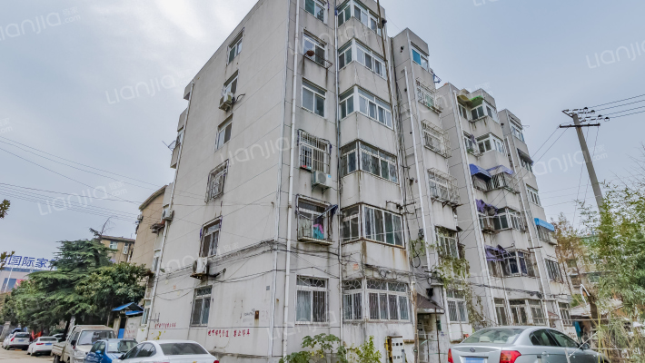 钢西生活区外景图