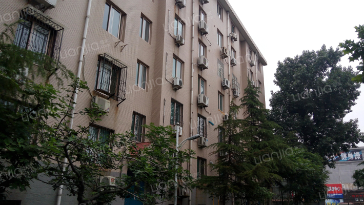 师范路52外景图