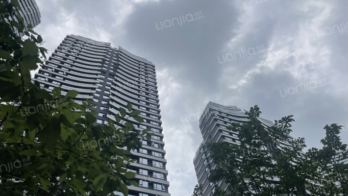 麓湖生态城汀院外景图