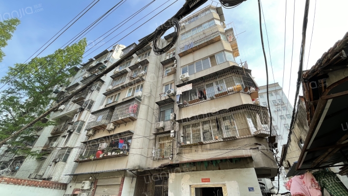 美术美院外景图