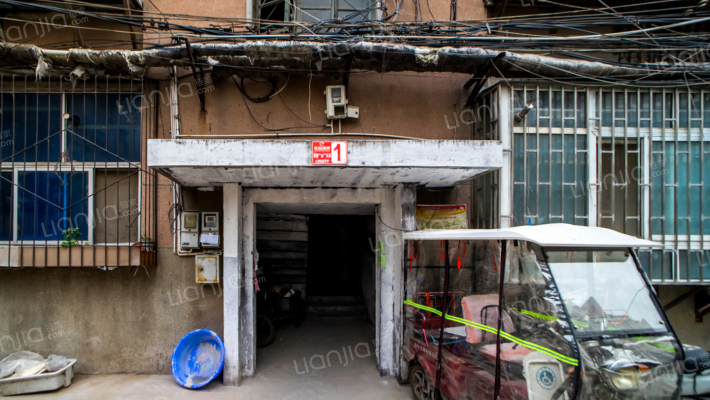 卫生路30号外景图