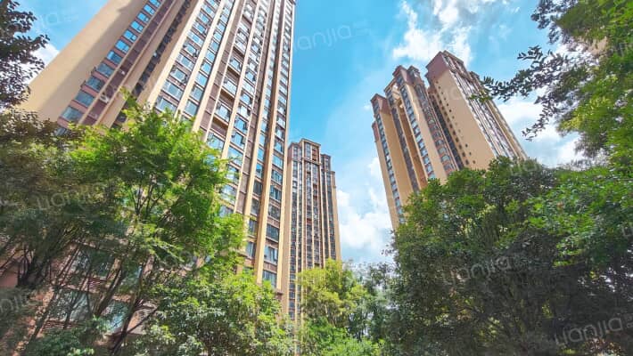 中铁骑士府邸外景图