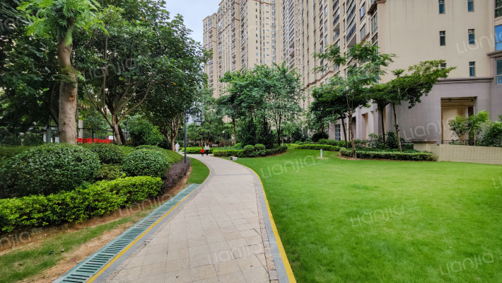 龙光城南一期外景图