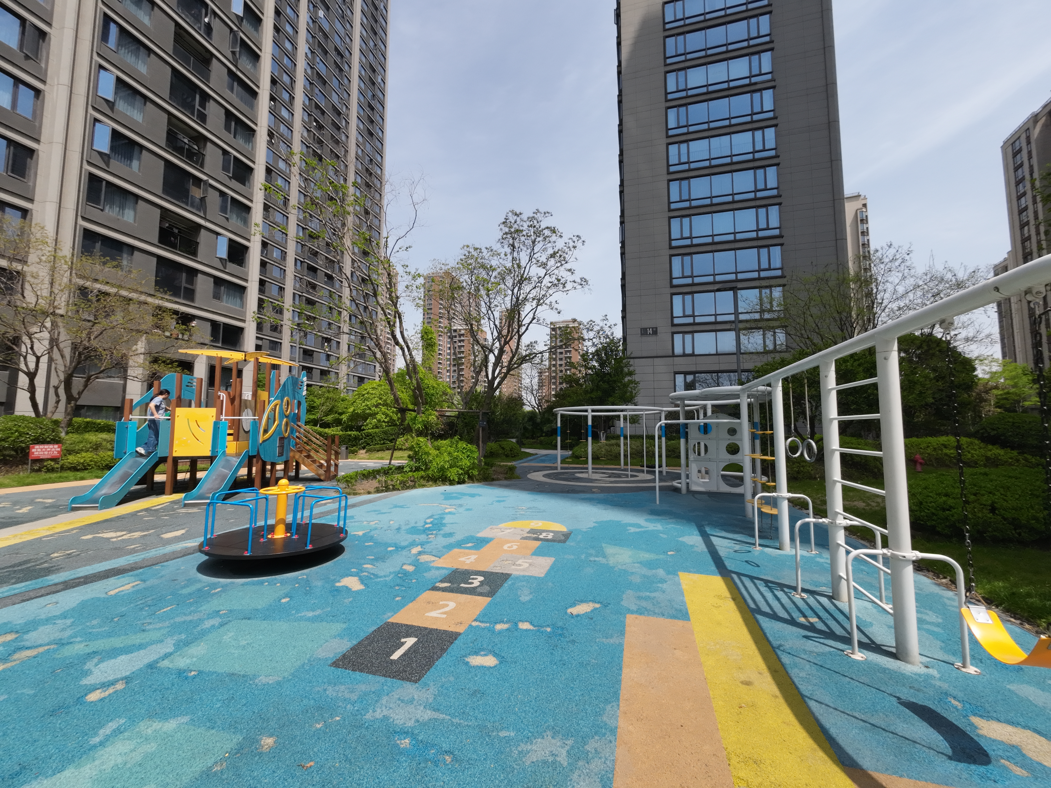 Yue Hong Bay  compound photo 8