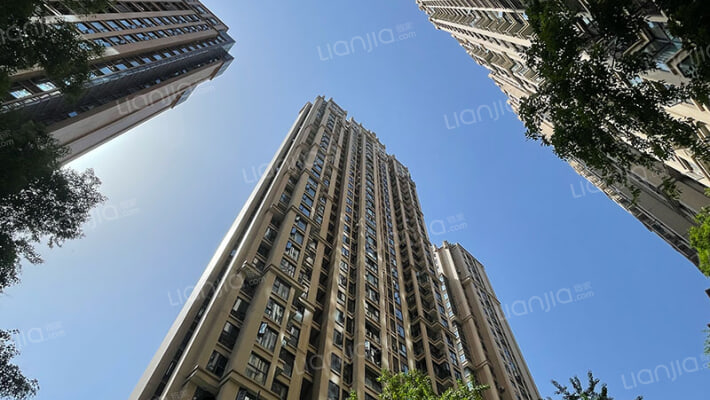 华宇广场外景图