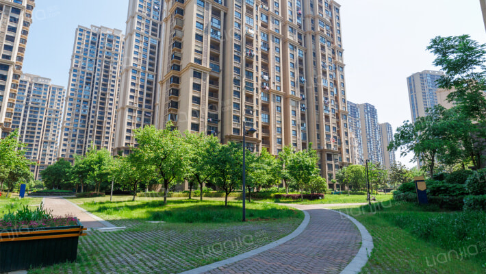 雅居乐涟山外景图