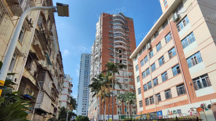 天湖大厦外景图