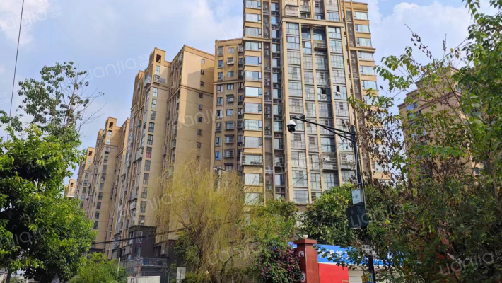 龙腾嘉园外景图