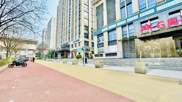 跨越中心外景图