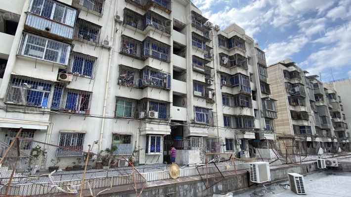 民兴商城外景图