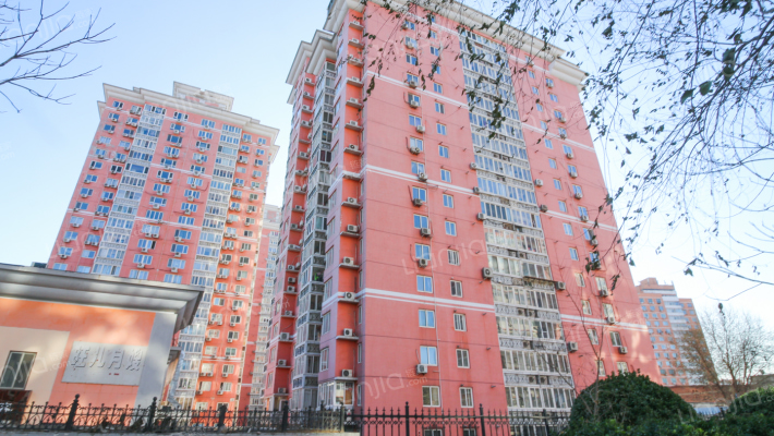 团结湖公寓外景图