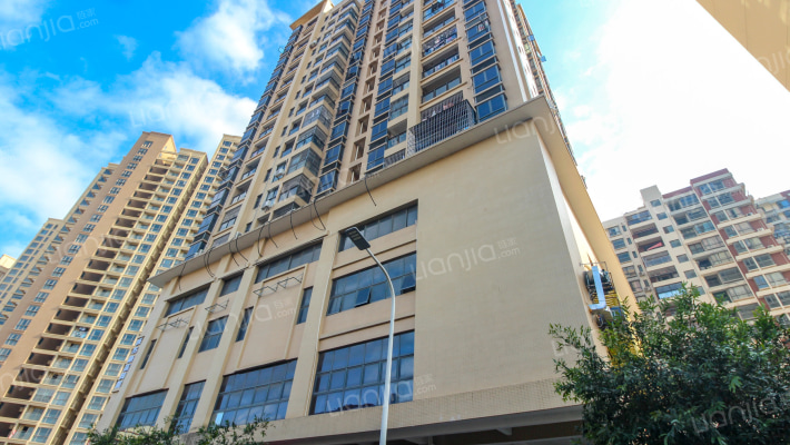 新联大厦外景图