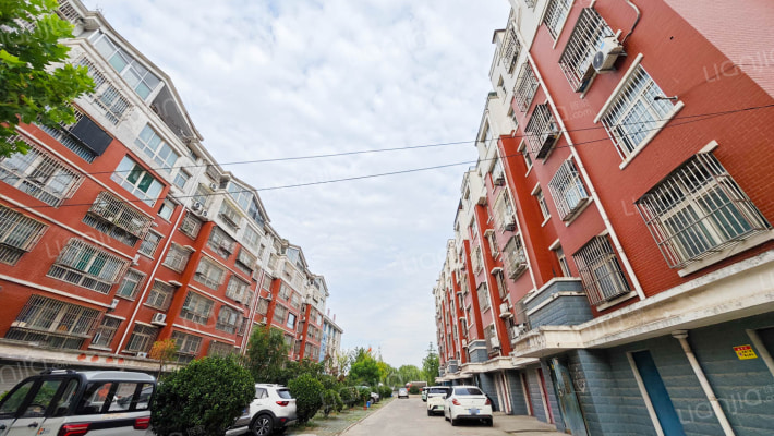 摩天岭小区二区外景图