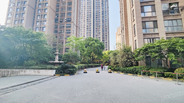 嘉德水韵金阁外景图