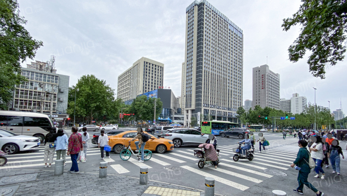 盛安广场外景图