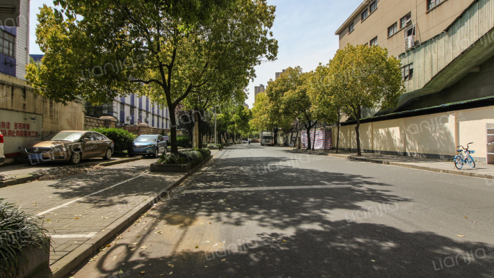 三门二小区外景图