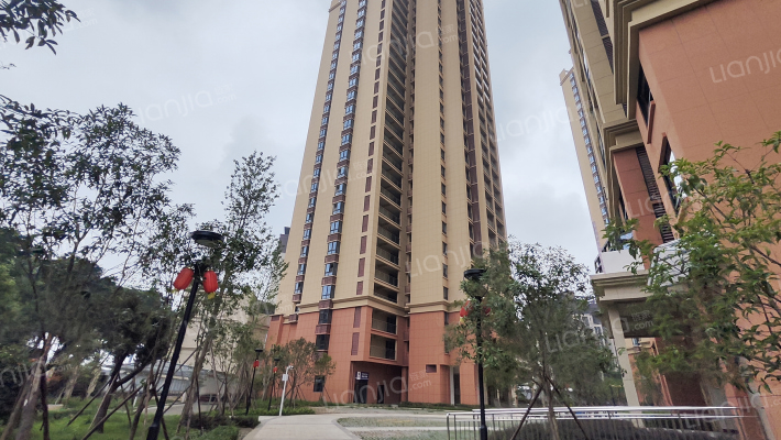 恒合时代城外景图