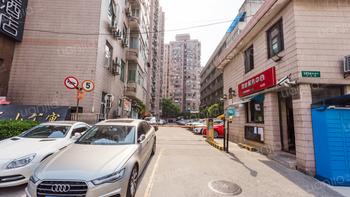 天山公寓外景图