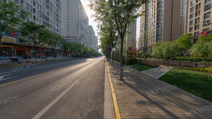 信达蓝爵外景图