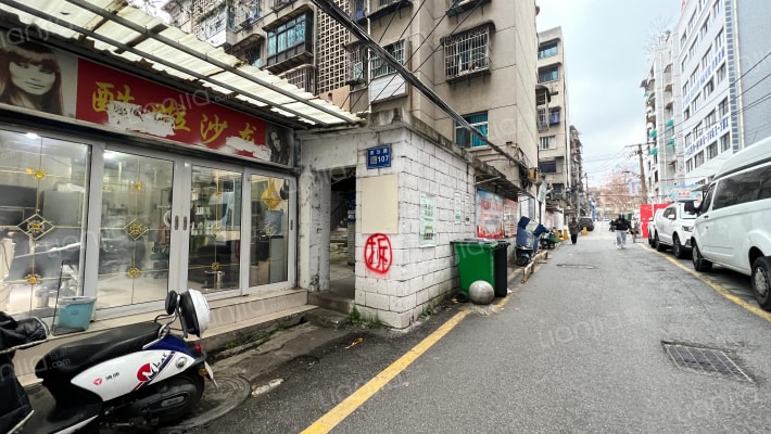 青云路107号外景图