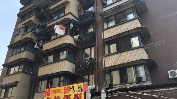 蜀通街10号外景图