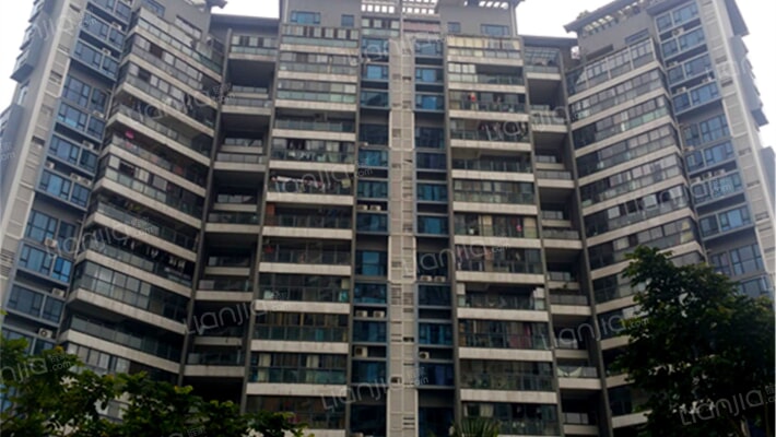 中珠上城外景图