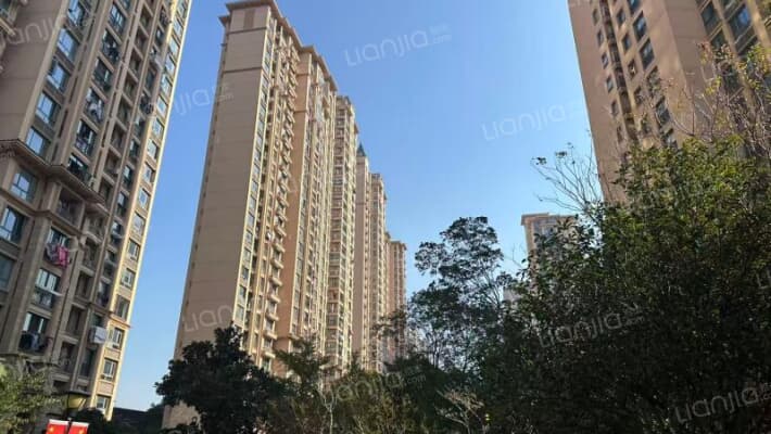 怡品湖景花园外景图