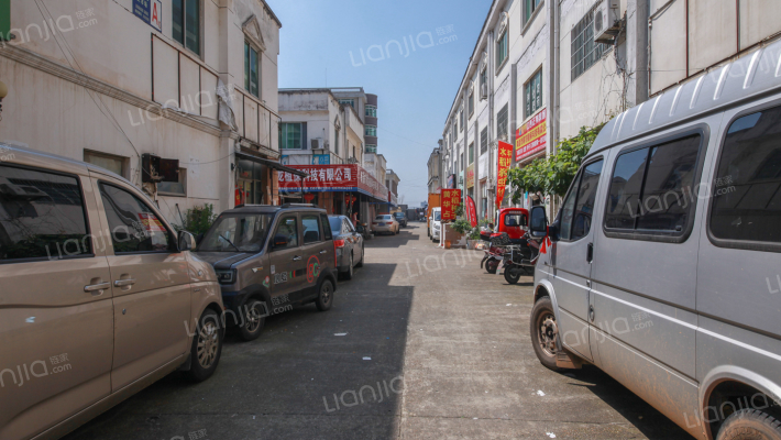 莲塘北大道1399号南昌化工大市场外景图