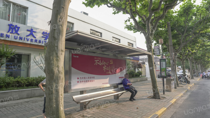 红旗小区外景图