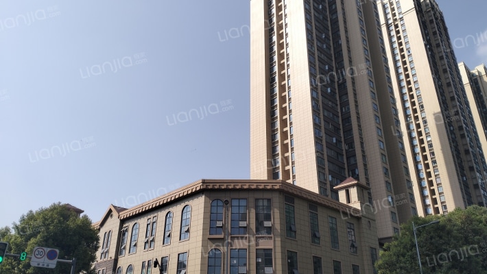 蓝光乐彩城一期外景图