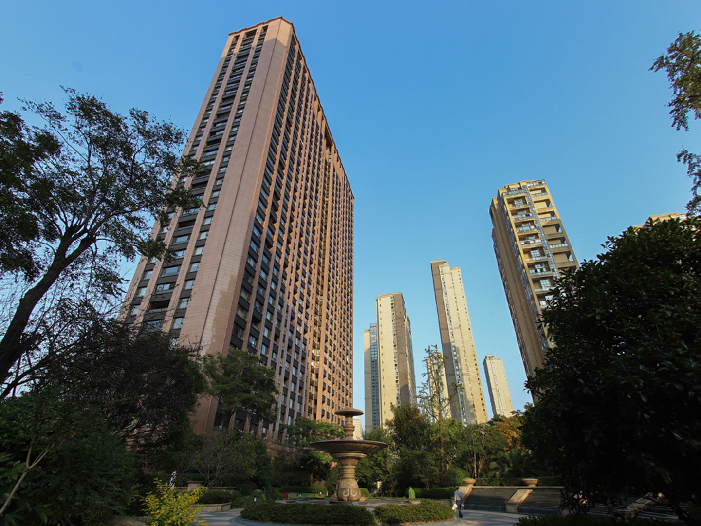 水晶城小区实景 4