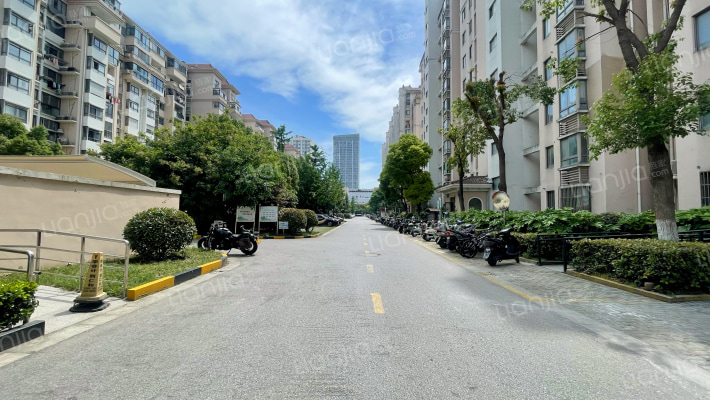 融域花园外景图