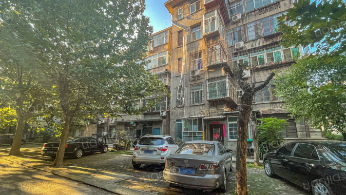 石化小区外景图