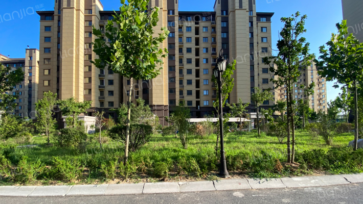 龙门世纪华城外景图