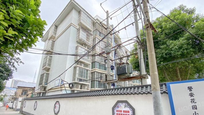 警安花园外景图