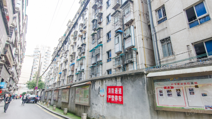 科文宿舍外景图