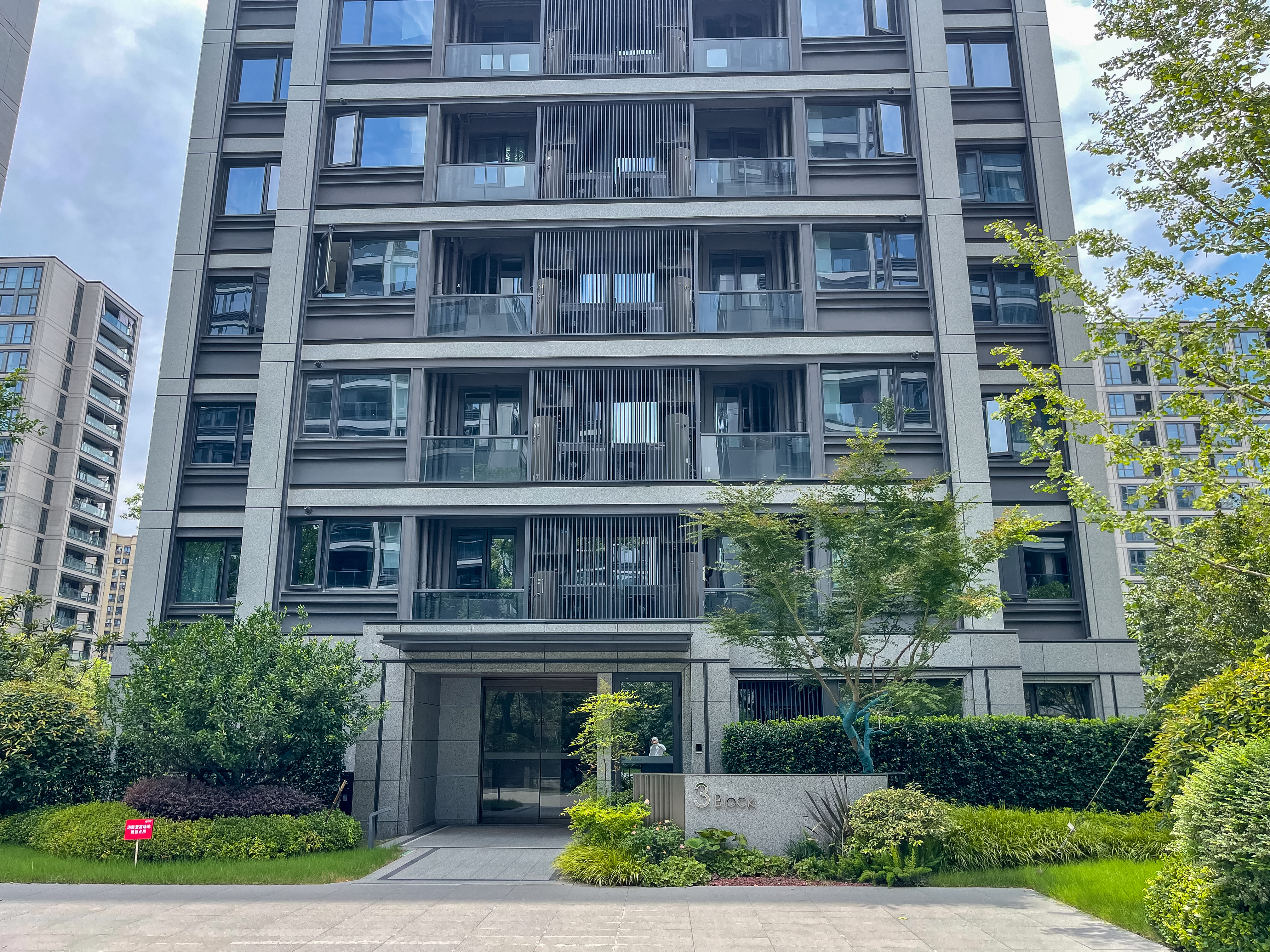 春来雅庭小区实景 8