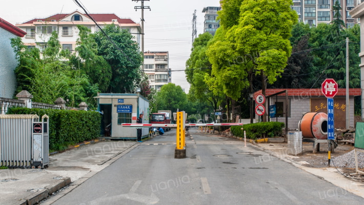 三元及地苑外景图