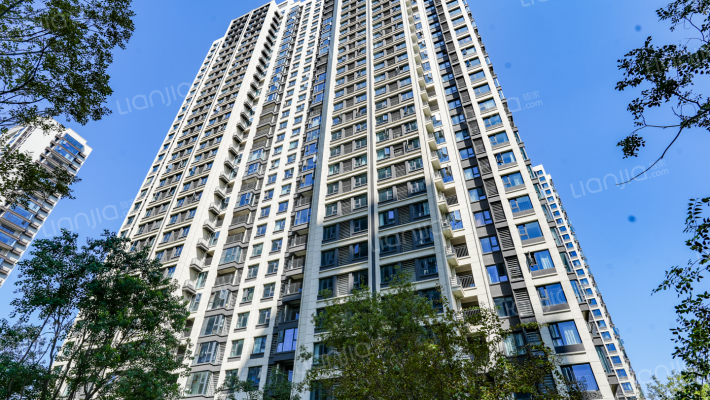 未来公元二号院外景图