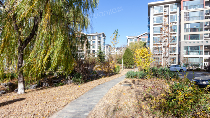 腾龙家园一区外景图