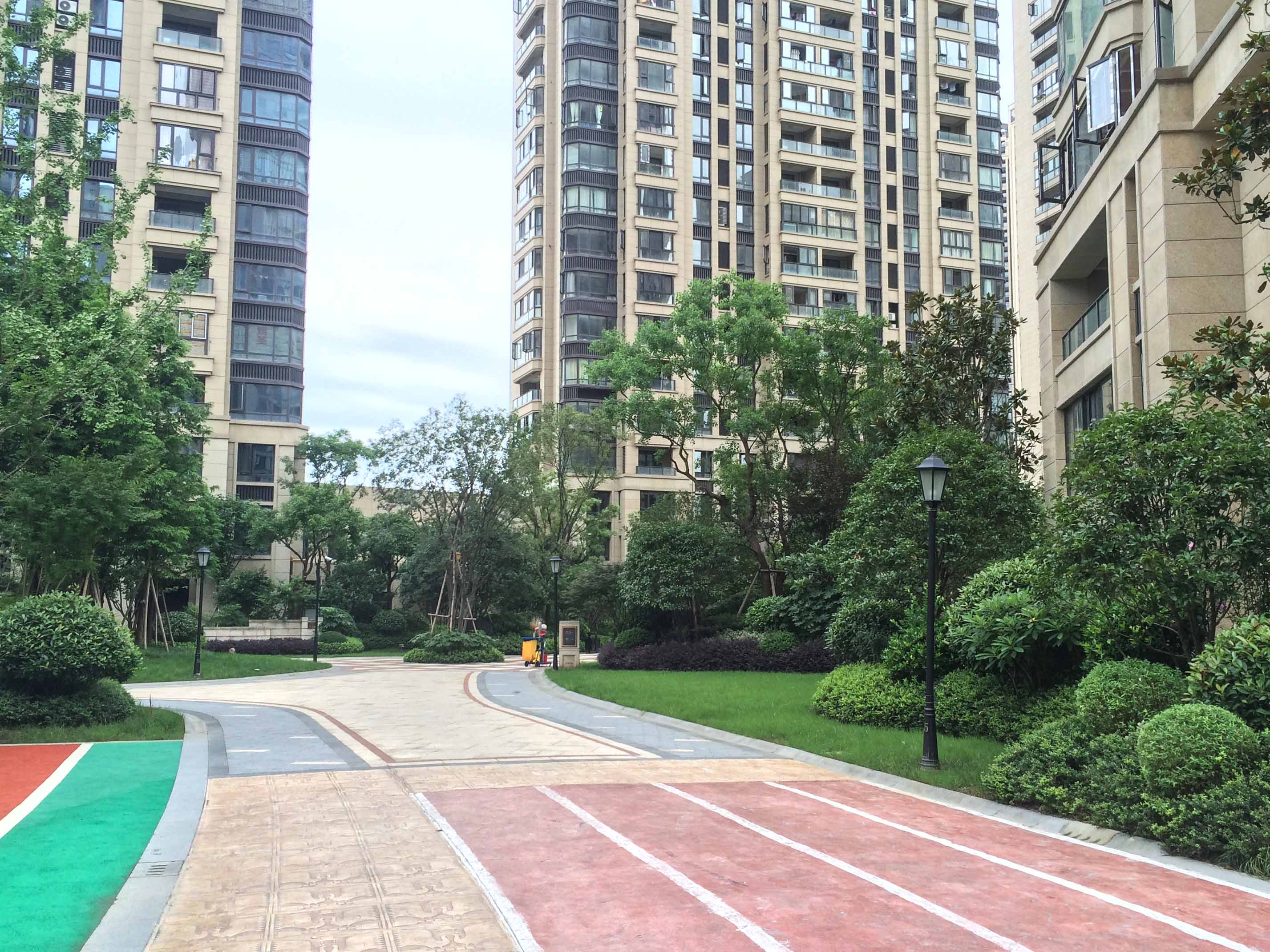 龙湖春江彼岸小区实景 32