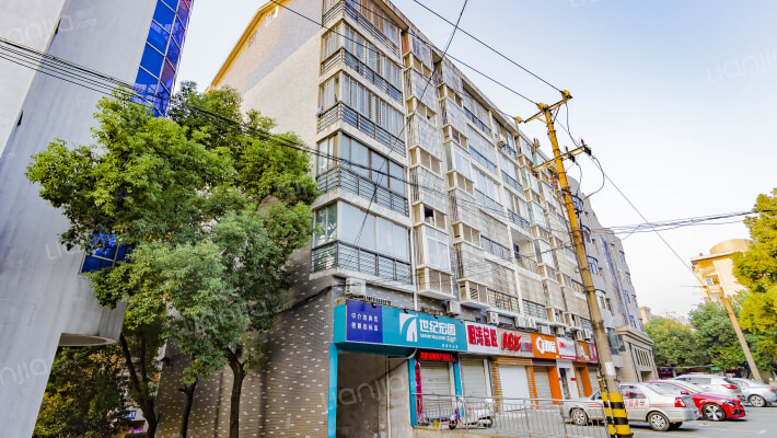 汉阳大街102号院外景图