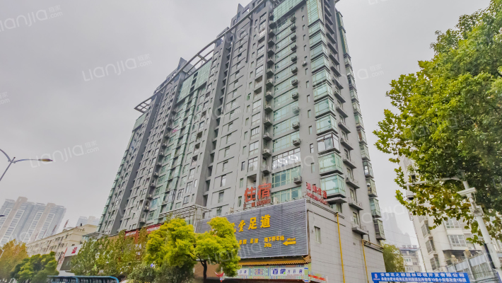 澳澜宝邸外景图