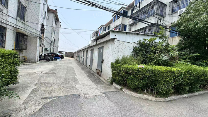 杨西新村外景图